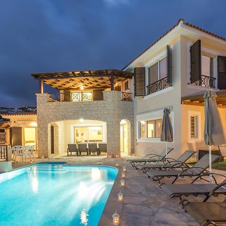 Resitour - Perneri Four Bedroom Villa Paphos Eksteriør billede