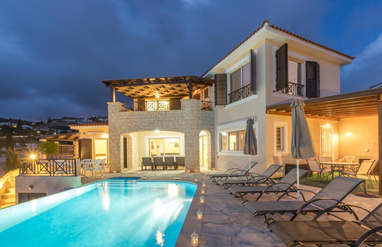 Resitour - Perneri Four Bedroom Villa Paphos Eksteriør billede